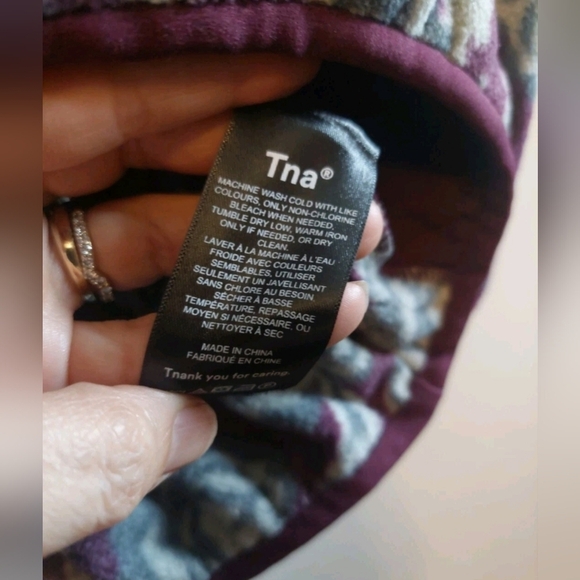 ARITZIA TNA Polar Fleece 1/4 Zip Purple Roses Women’s Size Small - Picture 5 of 9